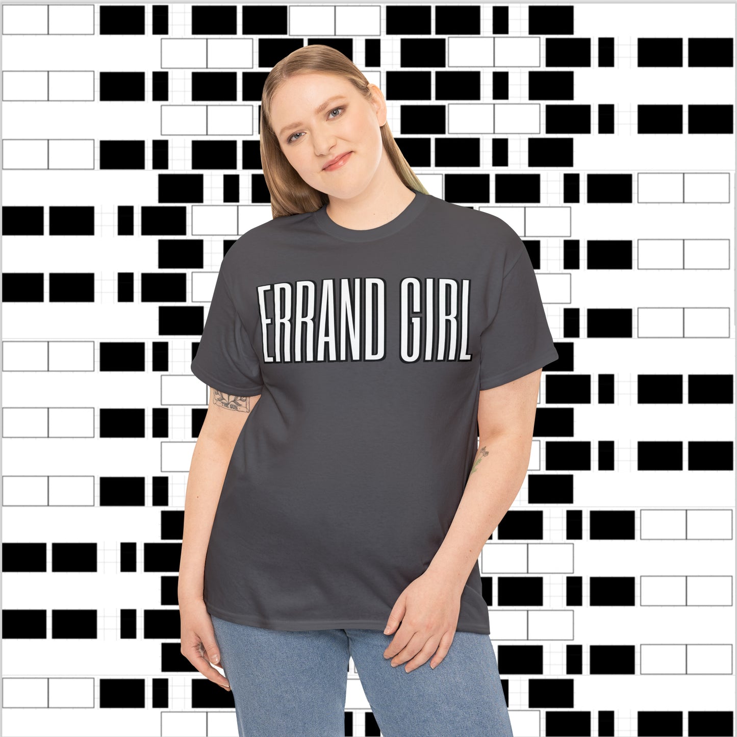 Errand Girl UUel-Tee